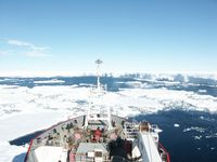 Fimbul Ice Shelf and sea ice