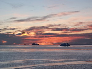 Sunset with icebergs